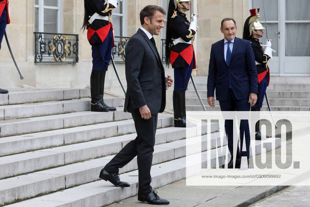 Le PrÃ Sident De La RÃ Publique Francaise, Emmannuel Macron Recoit Le ...