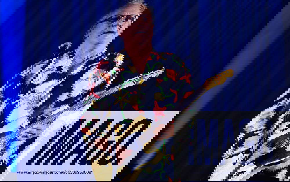 STOCKHOLM 20231018 Mats Ronander performs during Wednesdays tribute