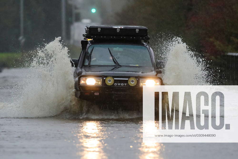 River Aire bursts it s banks as Storm Babet batters the UK A 4x4 ...