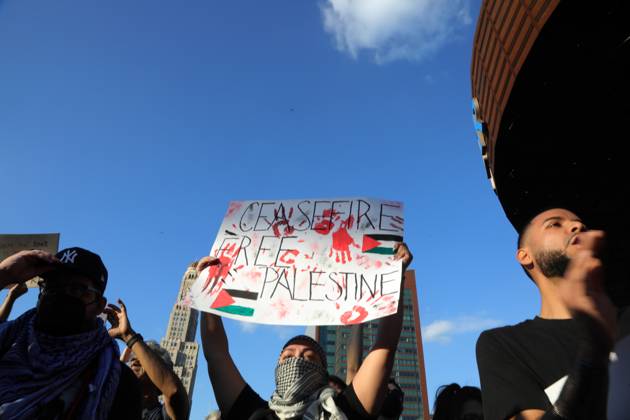 BROOKLYN, NY - OCTOBER 28: Thousands attend and support the For Gaza ...