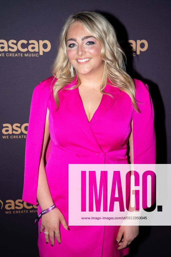 Syndication The Tennessean Hunter Girl walks the red carpet at ASCAP s