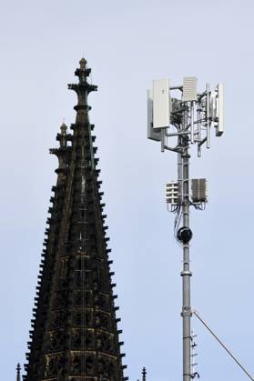 Mobile phone masts in Cologne city center The World Health Organization ...