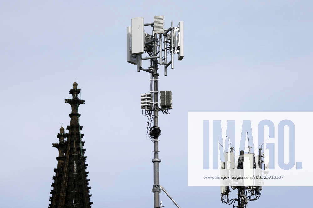 Mobile phone masts in Cologne city center The World Health Organization ...