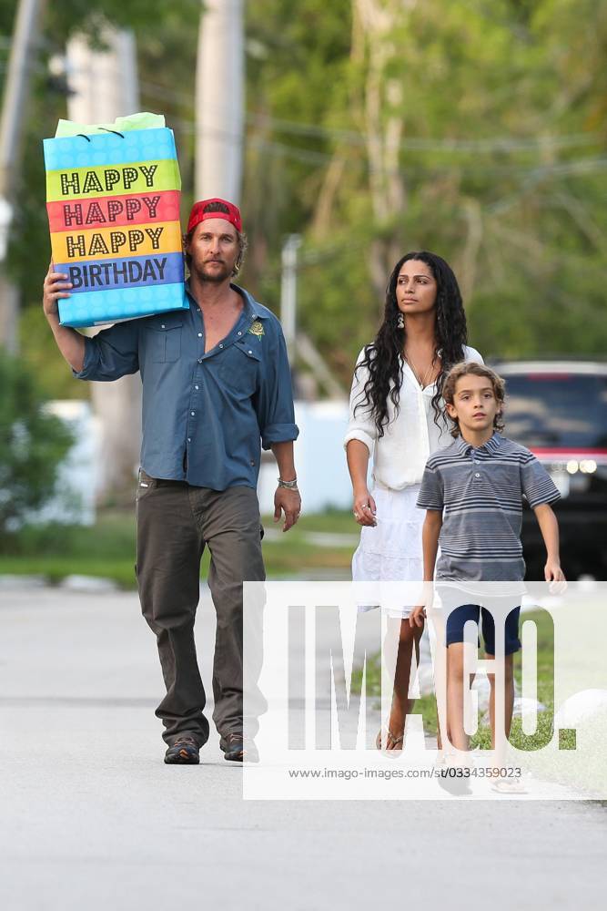 EXCLUSIVE: Matthew McConaughey And Wife Camila Alves Take Their Son ...