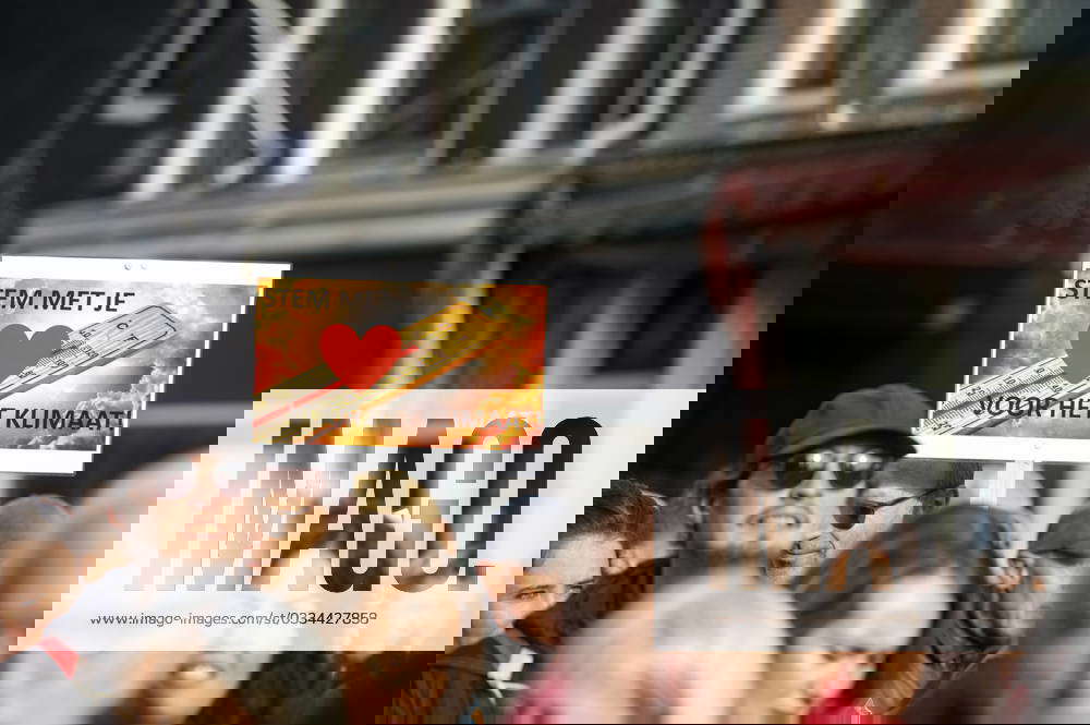 Amsterdam The Netherlands 12th November 2023 Klimaatmars. Climate March. Tens of thousands of