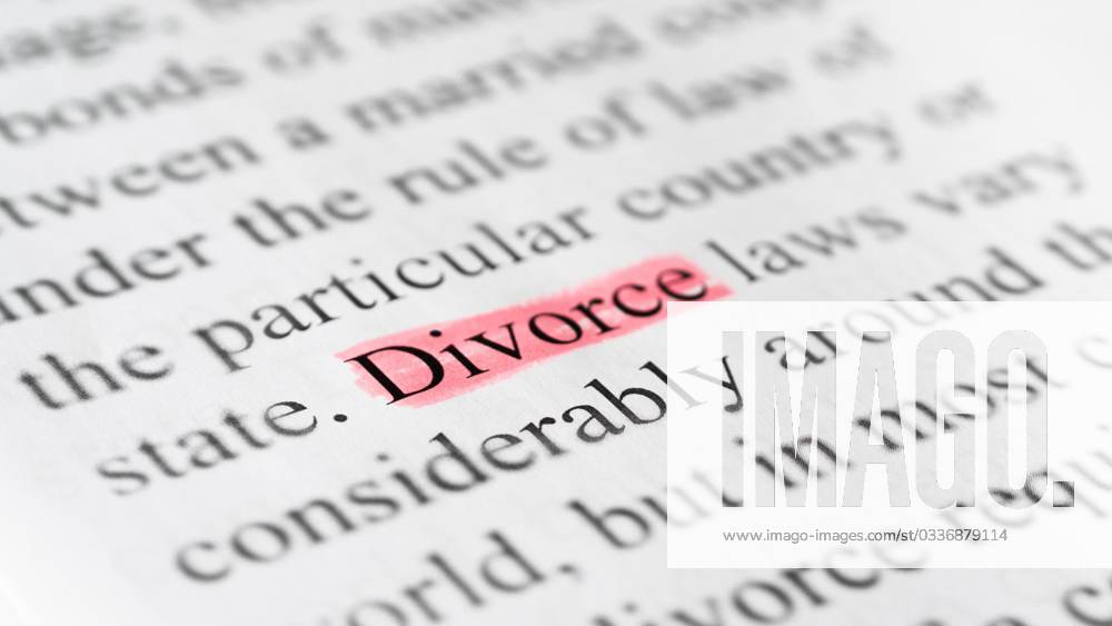 Divorce agreement close