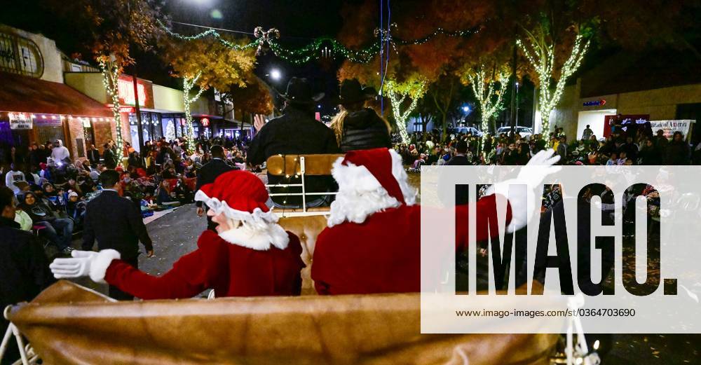 Syndication Visalia TimesDelta The 76th annual Candy Cane Lane Parade