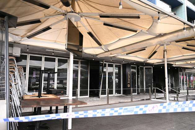 RESTAURANT FIRE MELBOURNE, Victoria Police At The Scene Of Fire At ...