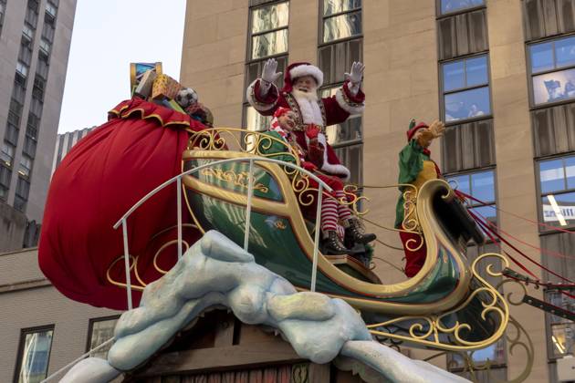 November 23, 2023, New York, United States: Santa Claus and Elfs seen ...