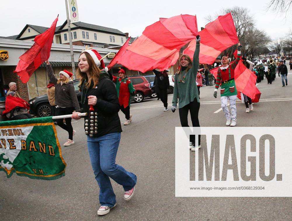 Syndication Fosters Daily Democrat The Dover Holiday Parade, with the