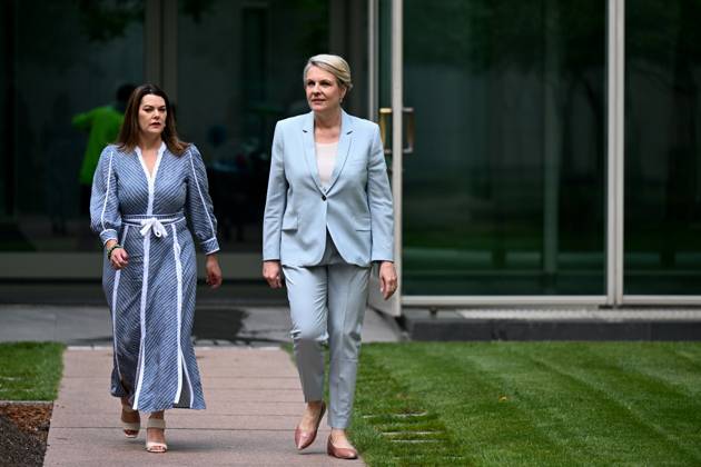 TANYA PLIBERSEK SARAH HANSON YOUNG PRESSER, Australian Environment ...