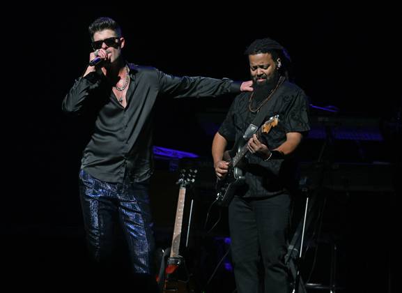 Robin Thicke performs at Hard Rock Live held at the Seminole Hard Rock ...