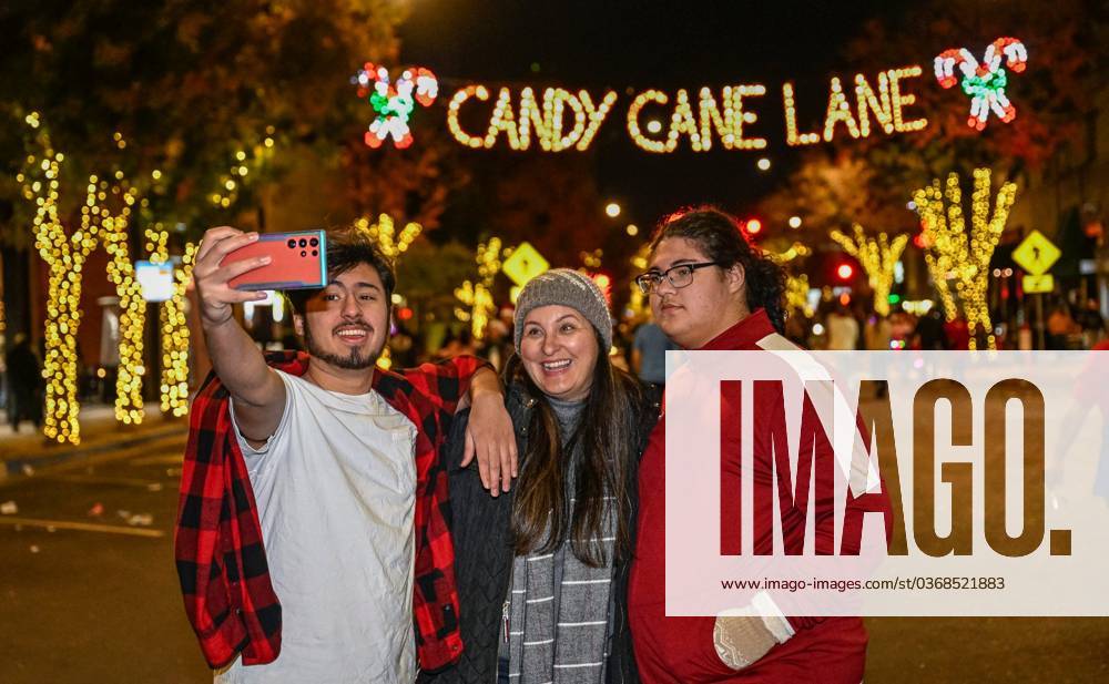 Syndication Visalia TimesDelta 77th Annual Candy Cane Lane Parade on