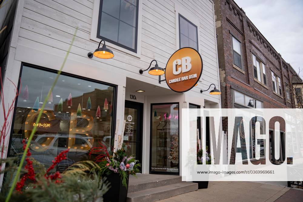 Syndication The Des Moines Register Candle Bar DSM in Valley Junction