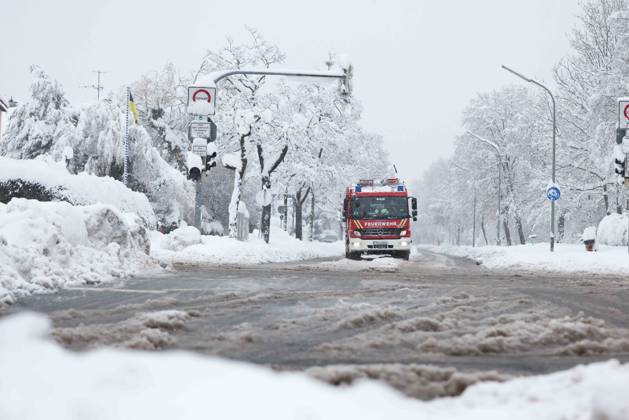 Extreme Snowfall In Munich On 02 12 2023 In Munich Almost 50 Cm Of ...