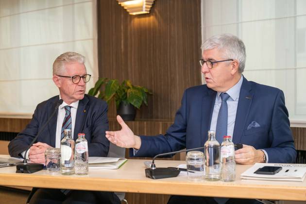 FEB-VBO president Rene Branders (L) and FEB-VBO CEO Pieter Timmermans ...