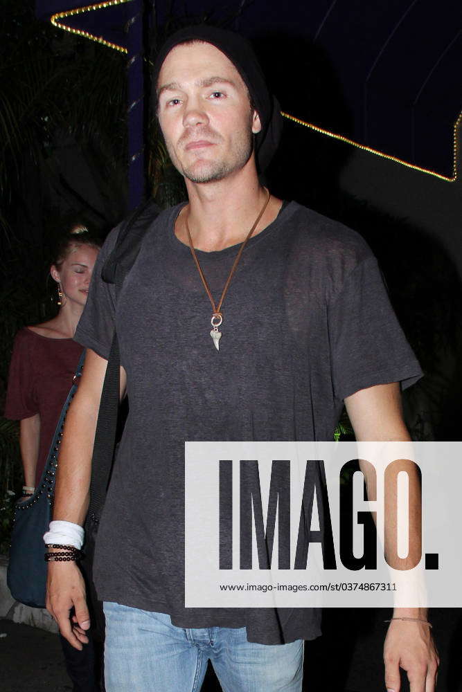 Chad Michael Murray and girlfriend Kenzie Dalton leaving the Pinz