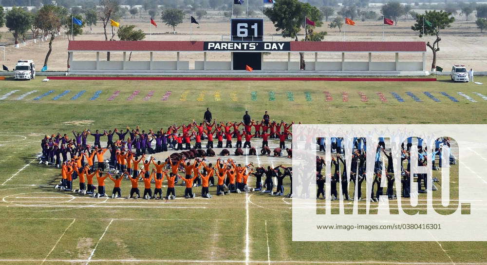 Pt Display KARACHI, PAKISTAN, DEC 28: A spectacular view of Mass PT display ...