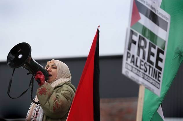 Protesters demand Israeli Arms Company Closed in Shenstone, UK - 04 Jan ...