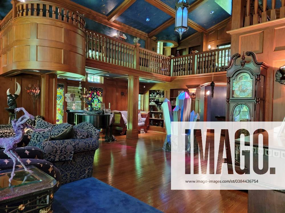 Home belonging to famous songwriter who composed hits for Celine Dion