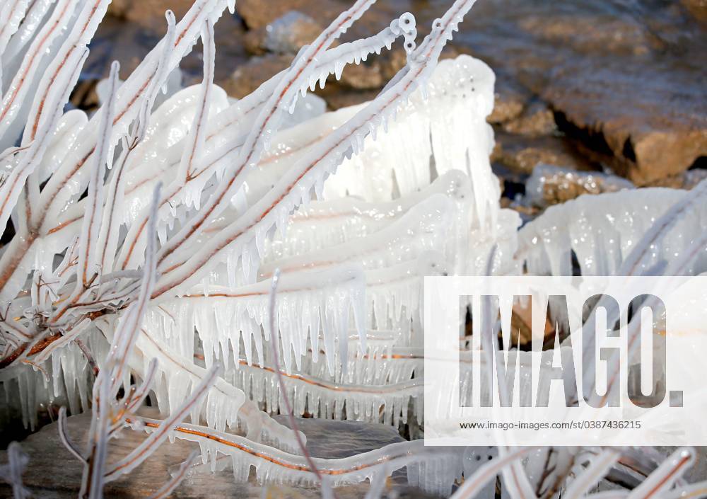 Syndication: The Oklahoman Ice collects on the shores of Lake Hefner at ...