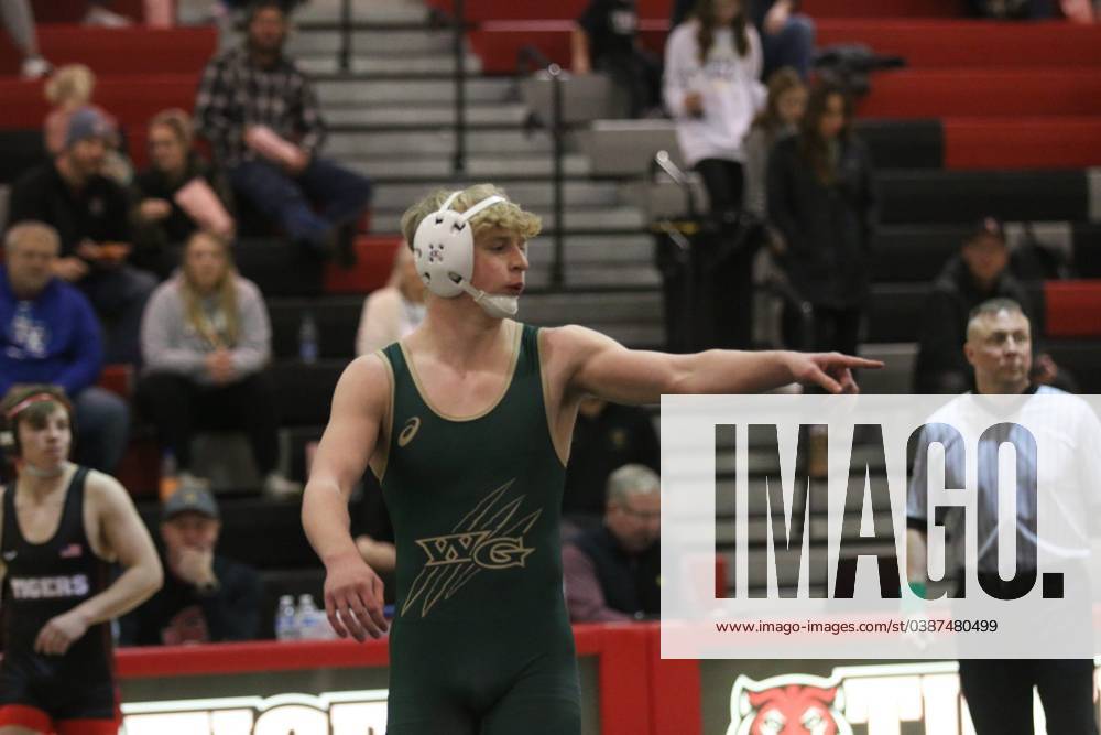 Syndication The Des Moines Register Dax Frey (150 pounds) Woodward