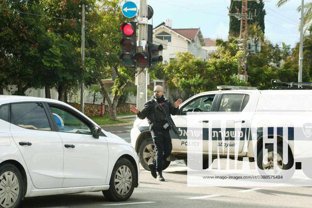 (240115) -- RA ANANA (ISRAEL), Jan. 15, 2024 -- An Israeli police ...