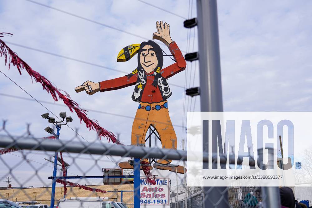 Syndication The Enquirer The Big Indian sign points to Motor Time Auto