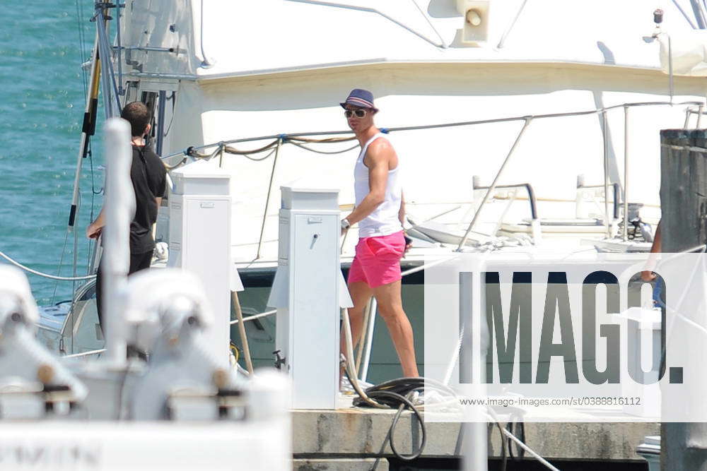 Cristiano Ronaldo enjoys a day out on the water on the Rabble Rowser ...