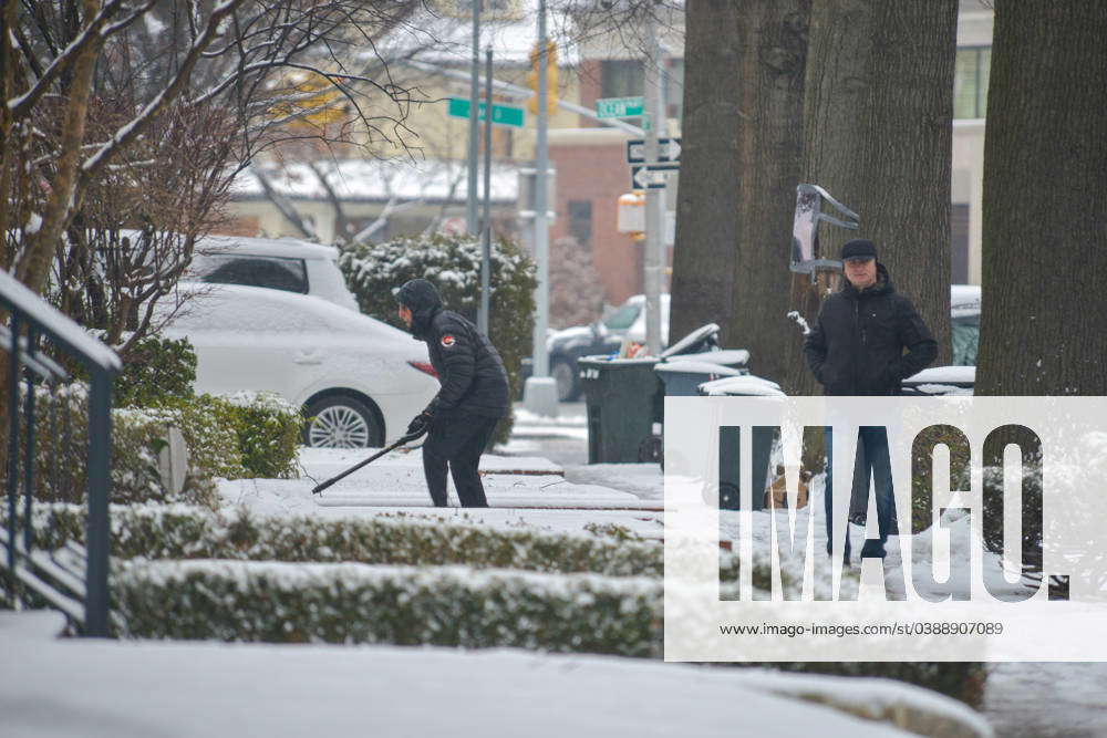 Snow In New York, United States Snow is falling in New York, USA, on