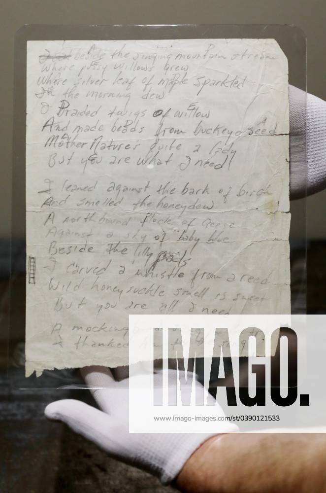 Syndication: The Tennessean, Photo of Johnny Cash s handwritten lyrics ...