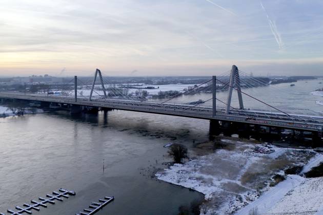 The new construction of the Leverkusen highway bridge on the A1 is ...