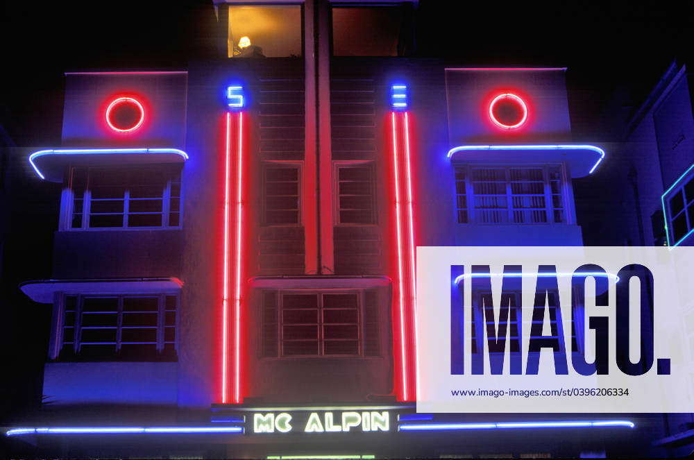 Neon lights at night in south beach, Miami Beach, Florida Neon lights ...