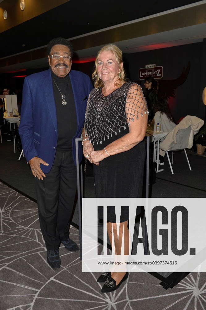 George McCrae with wife Yvonne McCrae Pre-reception Lambertz Monday ...