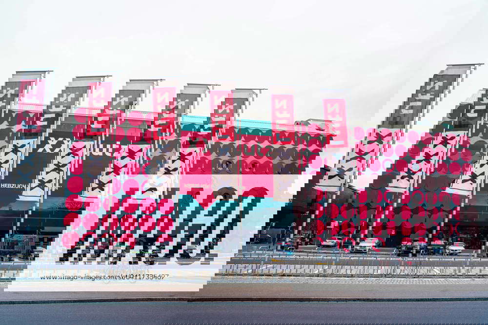 Furniture store XXXL Lutz Branch office in Dietikon on 28 02 2023