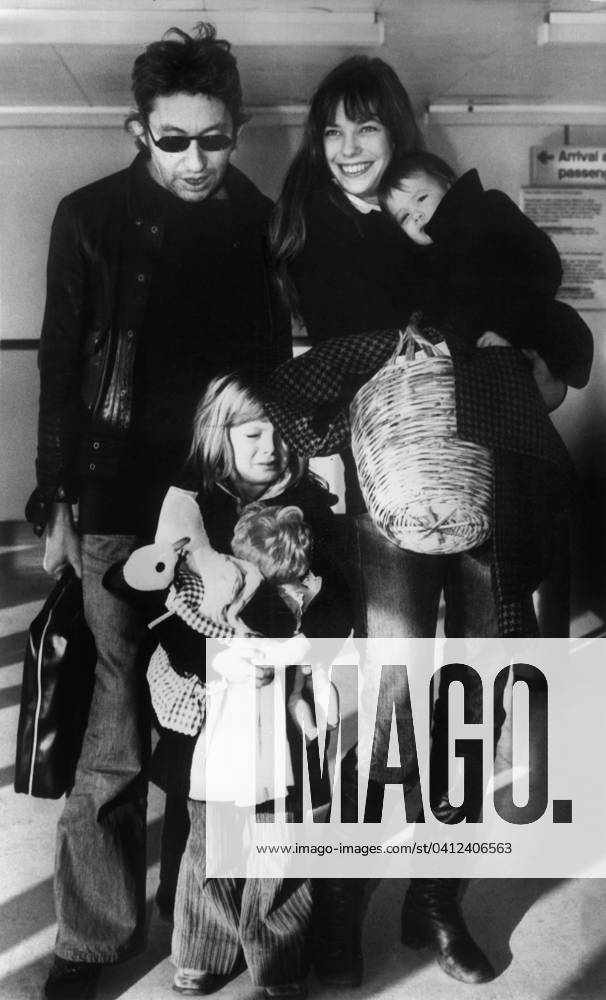 Jane Birkin and Serge Gainsbourg with their children Charlotte and Kate ...