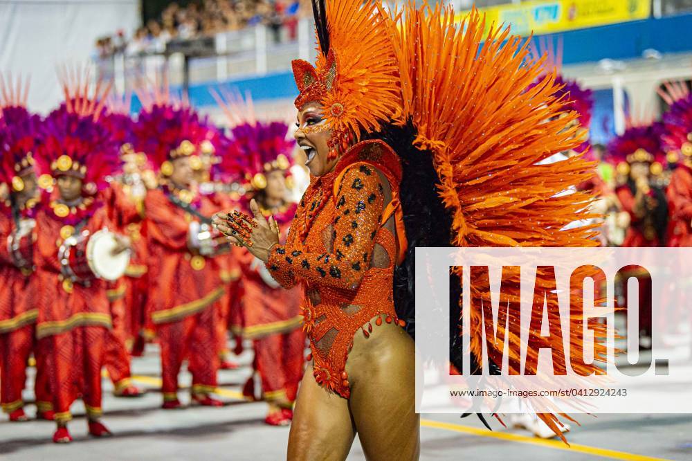 Parade of the special group samba schools in Sao Paulo. SAO PAULO (SP ...