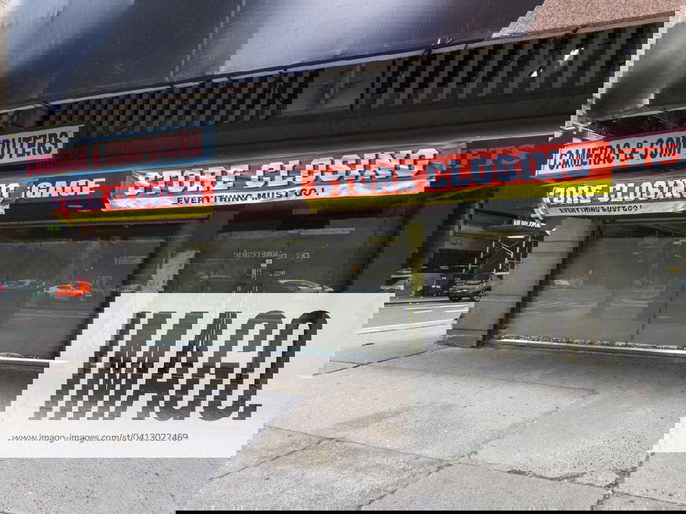 Store closing in New York Signs on a store in the Midtown Manhattan