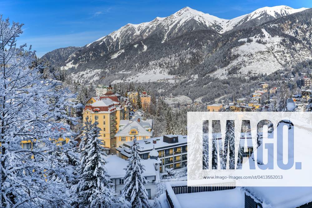 Winterlicher Outlook at Place and Valley, Bathroom Gastein, Gastein ...