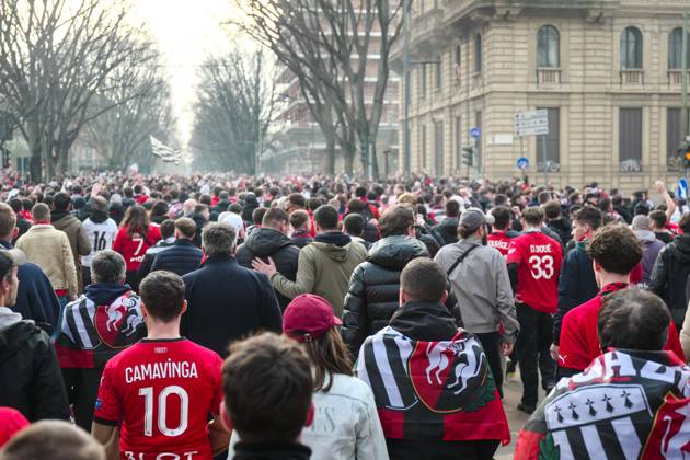 Milan - Rennes fans at the Arco della Pace. Milan - Rennes fans at the ...