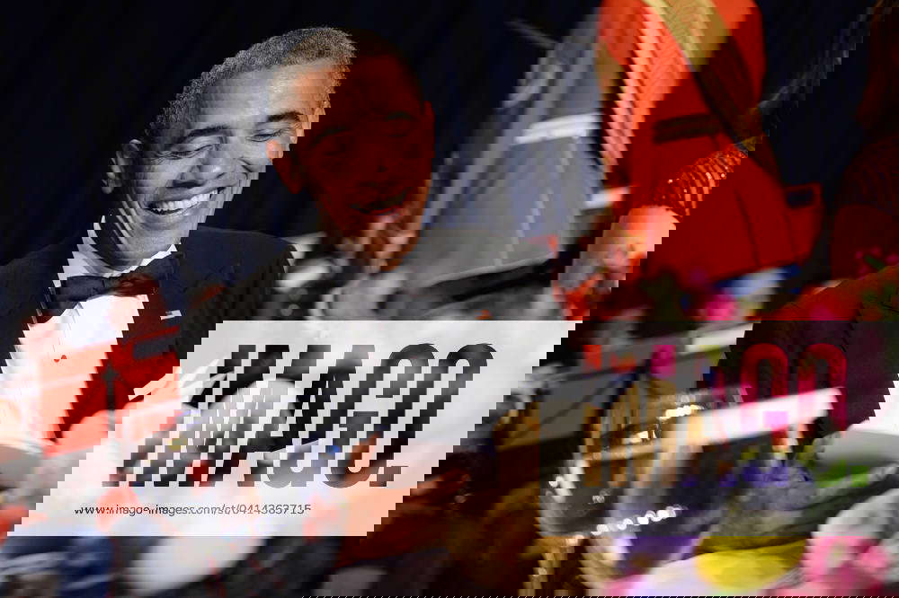 Obamas Attend the Annual White House Correspondents Association Dinner