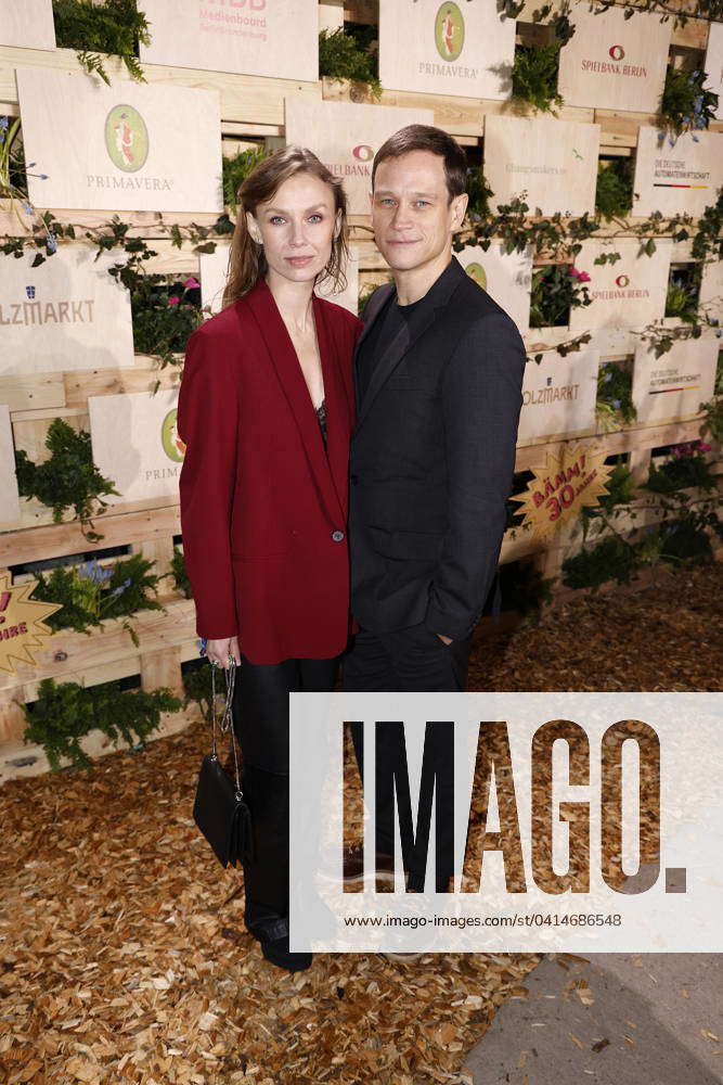 Masha Tokareva and Vinzenz Kiefer at the MBB Medienboard Berlinale ...