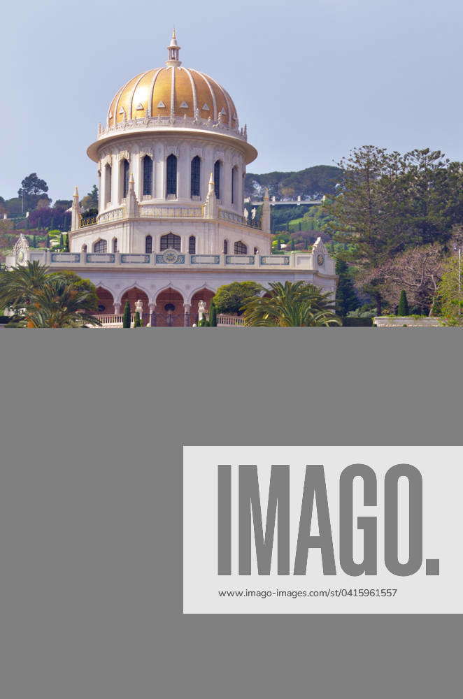 Shrine of the Bab and lower terraces at the Bahai World Center in Haifa ...