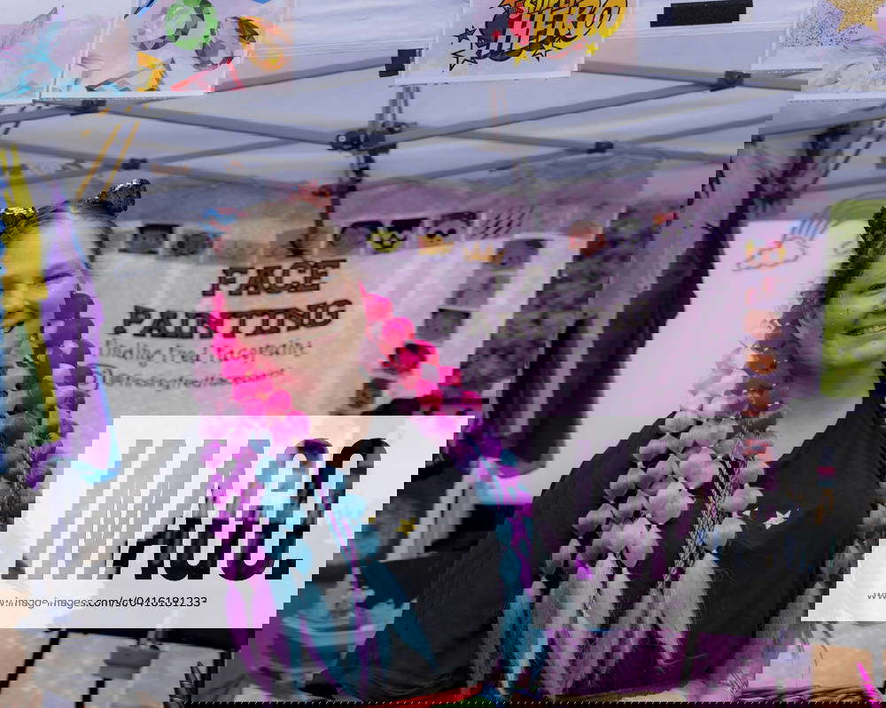 (240223) CANBERRA, Feb. 23, 2024 The owner of a face painting