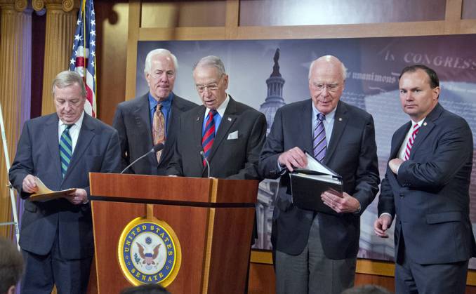 Bipartisan press conference after crime committed by migrants at Times ...