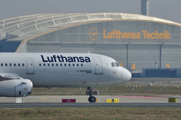 28 2 2024 Strike at Lufthansa Lufthansa Technik hall at Frankfurt ...