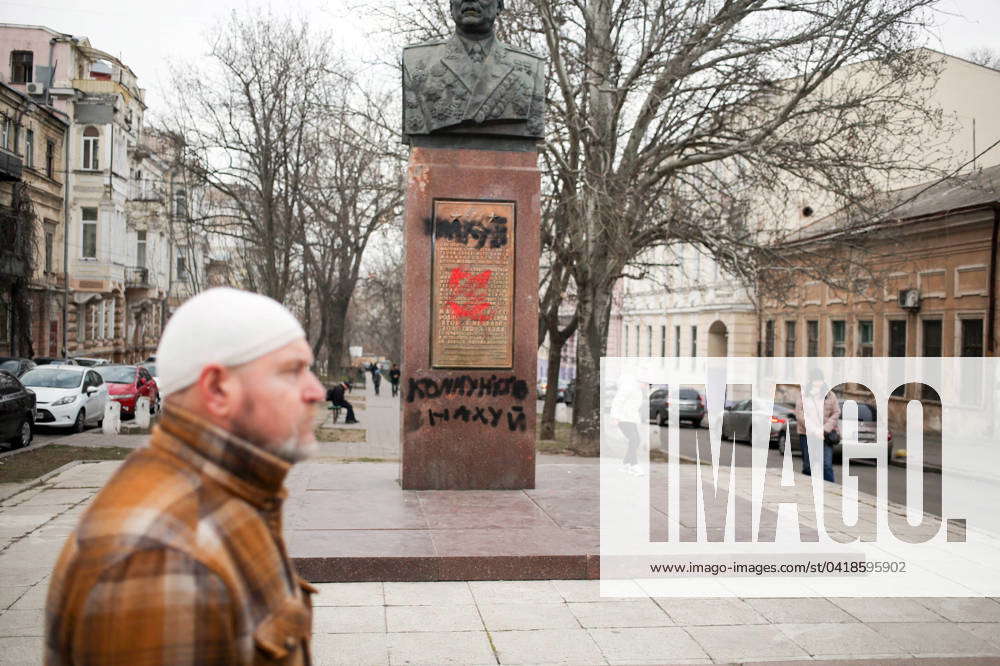 A monument to Marshal of the Soviet Union Rodion Malinovsky in Odessa ...