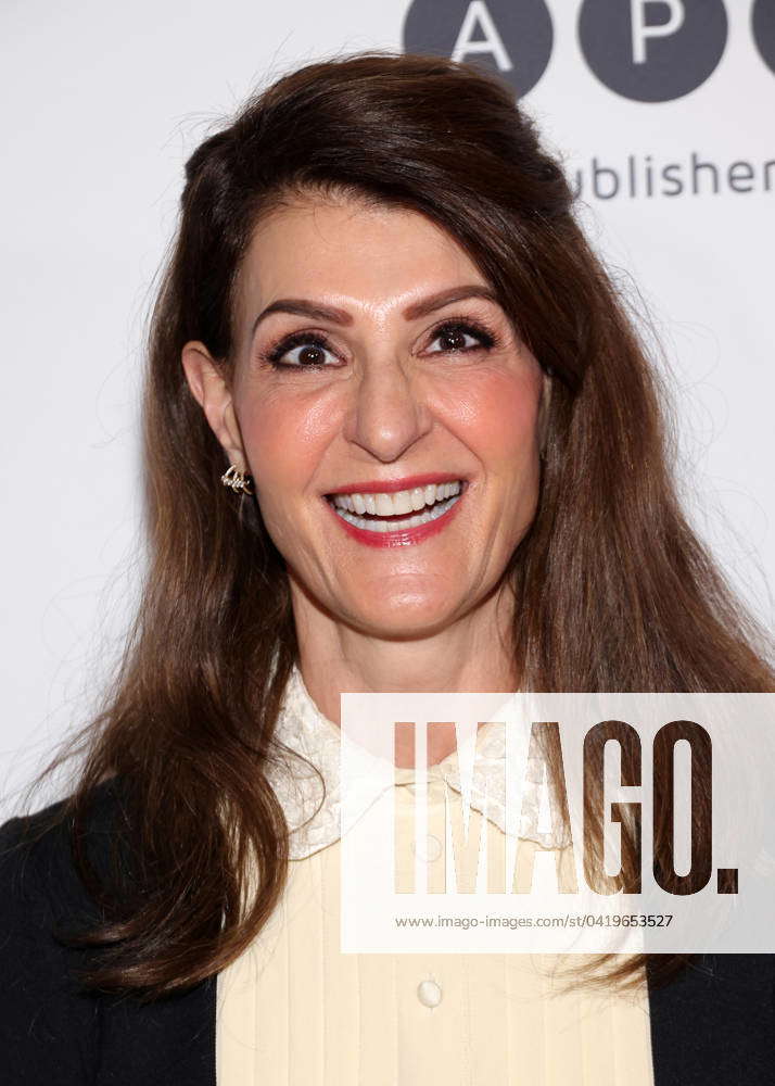 2024 Audie Awards At The Avalon Hollywood Featuring: Nia Vardalos Where ...