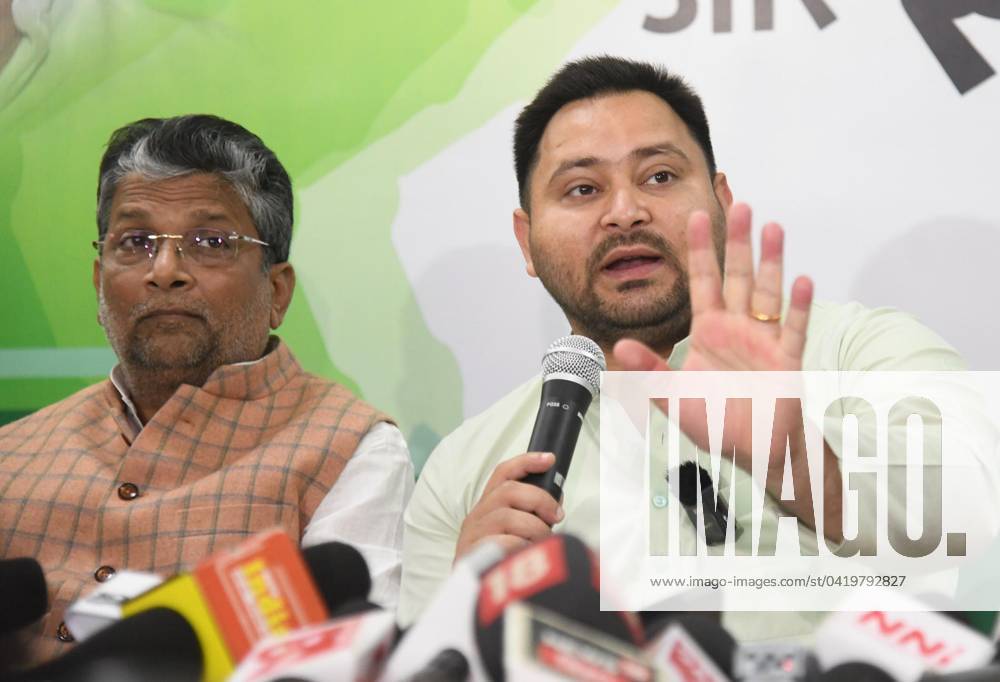 Patna India March Rjd Leader Tejashwi Yadav Addressing A Press