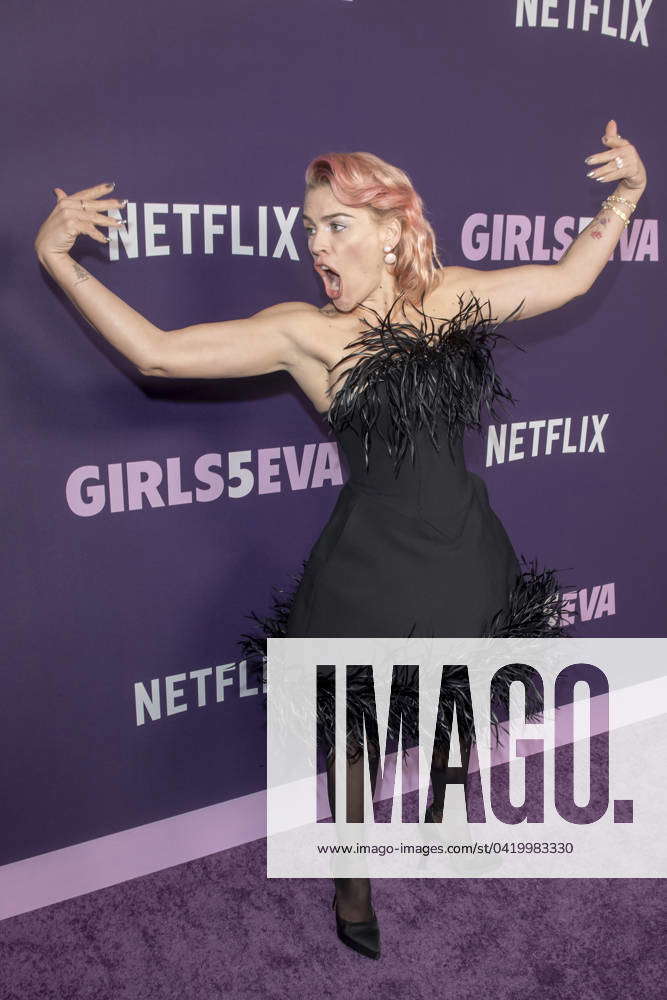 Netflix S Girls5eva Season 3 Premiere (NEW) Netflix& 39;s "Girls5eva ...